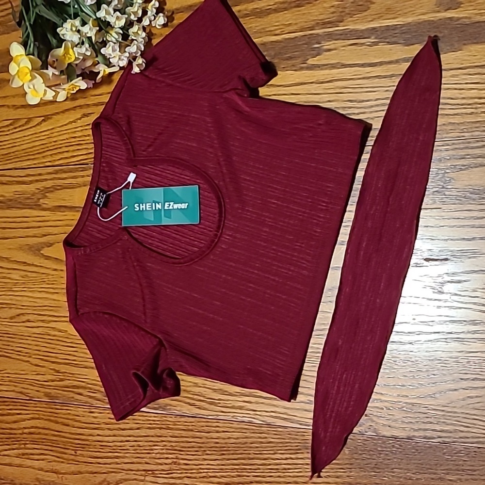 Shein NWT Cut Out Collar Top With Scarf - Size Small